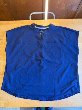 Fabletics Evolve Scrub Top ~ Royal Blue ~ Size XL